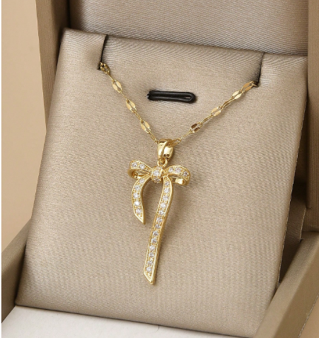 Shein 1pc Fully Rhinestone Butterfly Stainless Steel Necklace +