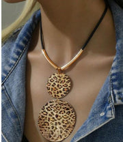 Shein 1pc Creative Geometric Leopard Print Circle Pendant Necklace >