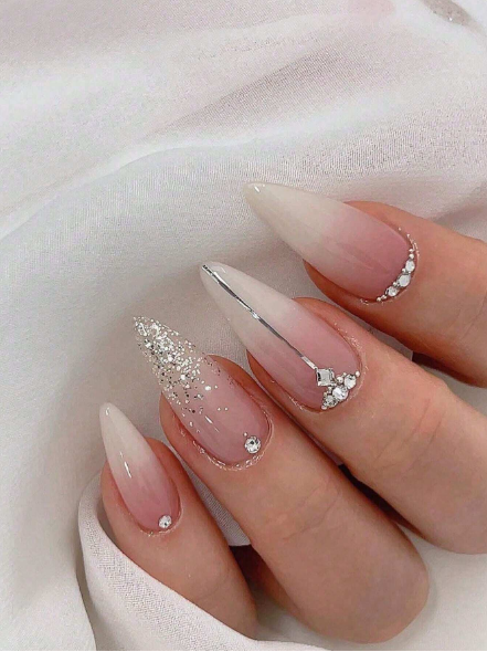 Shein 24pcs/Set Sparkling Almond-Shaped Nail Sequins +