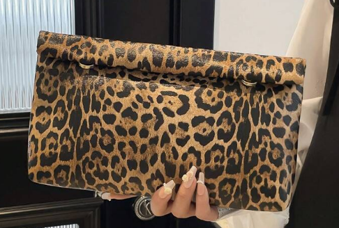 Shein Large Capacity Flip Magnetic Buckle Small Square Bag +