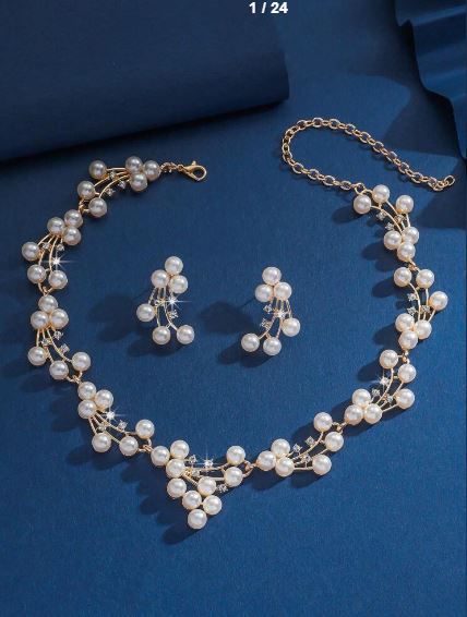 Shein 1 Set Of Faux Pearl Synthetic Resin Faux Pearl Necklace & Earrings Jewelry / Set