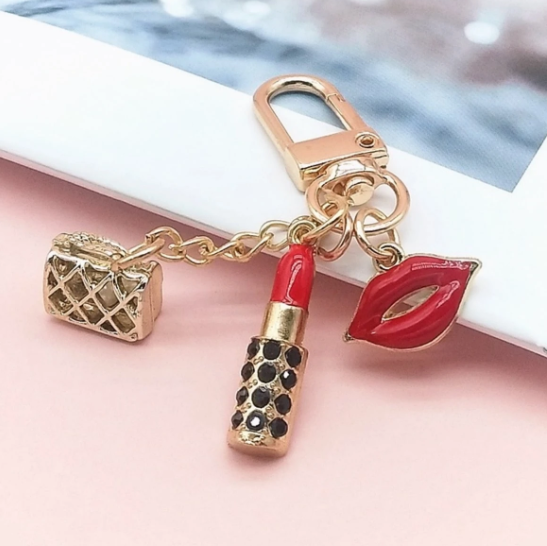 Shein 1pc Ladies' Lipstick-Shaped Bag Pendant Keychain -.