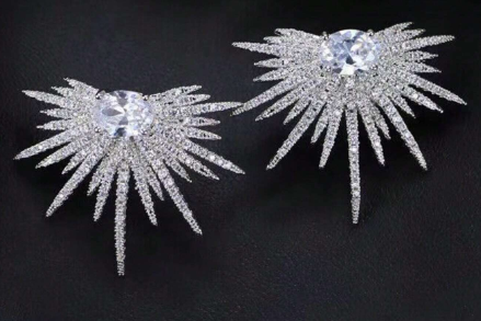 Shein 1pair Creative Fashion Asymmetrical Rhinestone Stud Earrings +