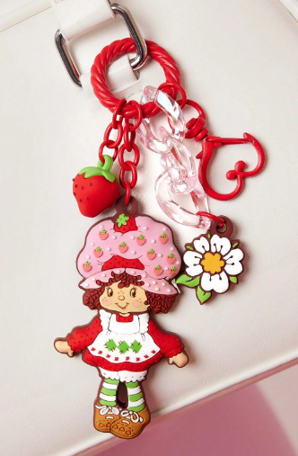 Shein Strawberry Shortcake Cute Cartoon Characters 3D Strawberry Flower Pattern Keychain +