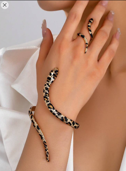 Shein 1 Set Fashionable European And American Snake Jewelry Set >
