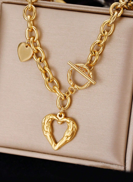 Shein 1pc Marka French Style Ins Stainless Steel Hollow Heart OT Clasp Love Necklace >