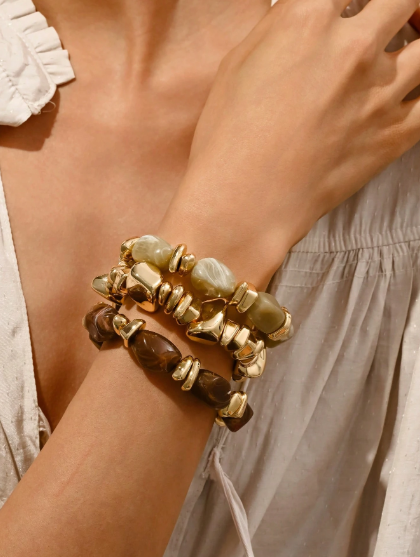 Shein 3pcs Vintage Bohemian Bracelet Set, Thick Multi-Layer Brown Acrylic Beaded Bracelets>