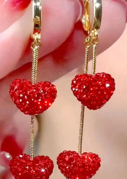 Shein 2pcs Luxury Metal Studded Heart Shaped Dangle Earrings +