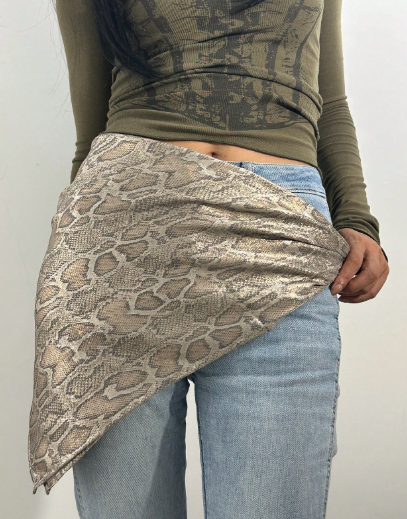 Shein 1pc Classic Snake Skin Pattern Scarf, Elegant Women's Headscarf -.