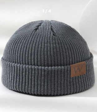 Shein 1pc Men's Solid Color  Leather Label W-Shaped Knit Hat Halloween Beanie Fall -.