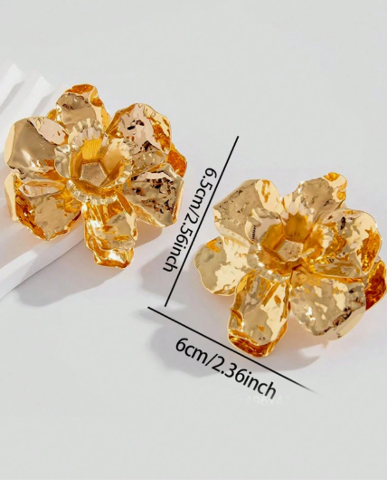 Shein 1pc Of Metal Large Flower Earrings, Three-Dimensional Earrings>