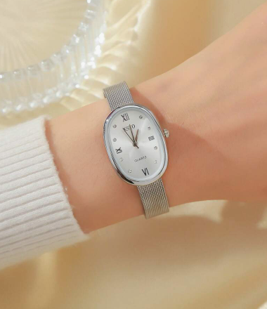 Shein 1pc Women's Minimalist Bar Scale Dial Fashion Mesh Band Quartz Watch +