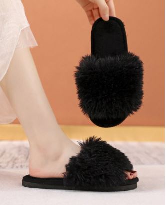 Shein Women Minimalist Fuzzy Bedroom Slippers, Size: 39 */