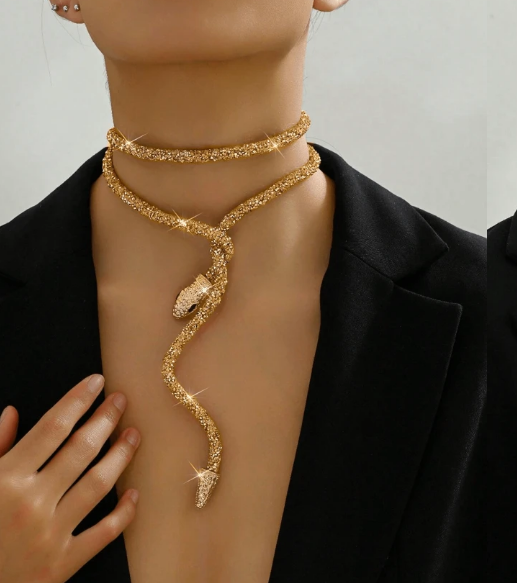 Shein 1pc Exaggerated & Personalized Multi-Layered Punk Nightclub Snake Collar Necklace With Rhinestones>
