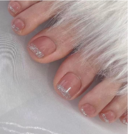 Shein French Press on Silver Glitter Glossy Rhinestones Square Short Toenails +