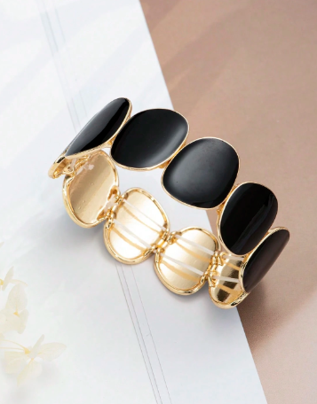 Shein 1pc Black Minimalist Chic Bracelet>