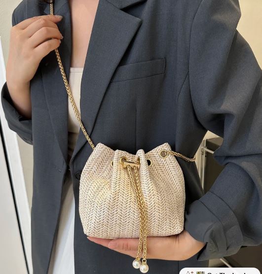 Shein Mini Fashionable Straw Woven Golden Chain Drawstring Bucket Bag /