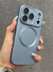 Fashionable Magnetic Matte Soft Phone Case>