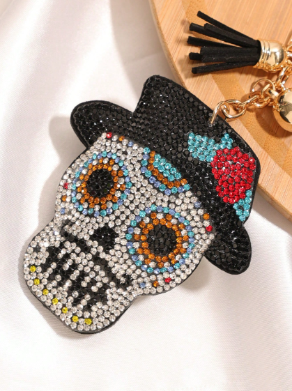 Shein 1pc Rhinestone Skull Head Tassel Keychain -.