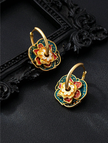 Shein Four-Leaf Clover & Five-Leaf Clover Drip Glaze Geometric Hoop Earrings>