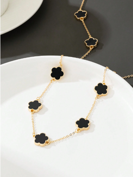 Shein Elegant Black Lucky Clover Pendant Women Long Necklace Chain>