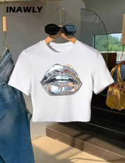 Shein Lip Print Slim Fit Casual Cropped Round Neck T-Shirt >