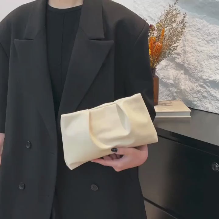 Load video: Women's Fashion Pleated Cloud Clutch Cosmetic Bag