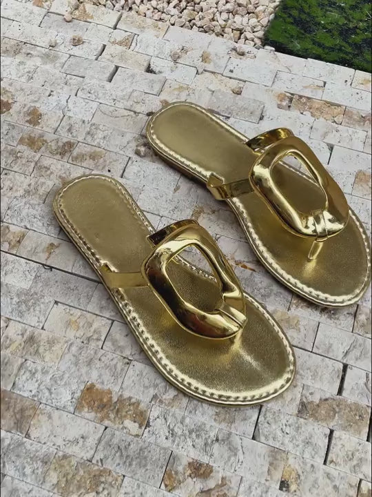 Load video: Women's Casual Metal Buckle Thong Flat Sandals