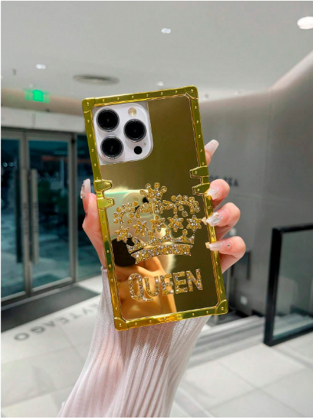 Shein 1pc Fashion Luxury Rhinestone Gold Crown Design Pattern Brand Shockproof Phone>