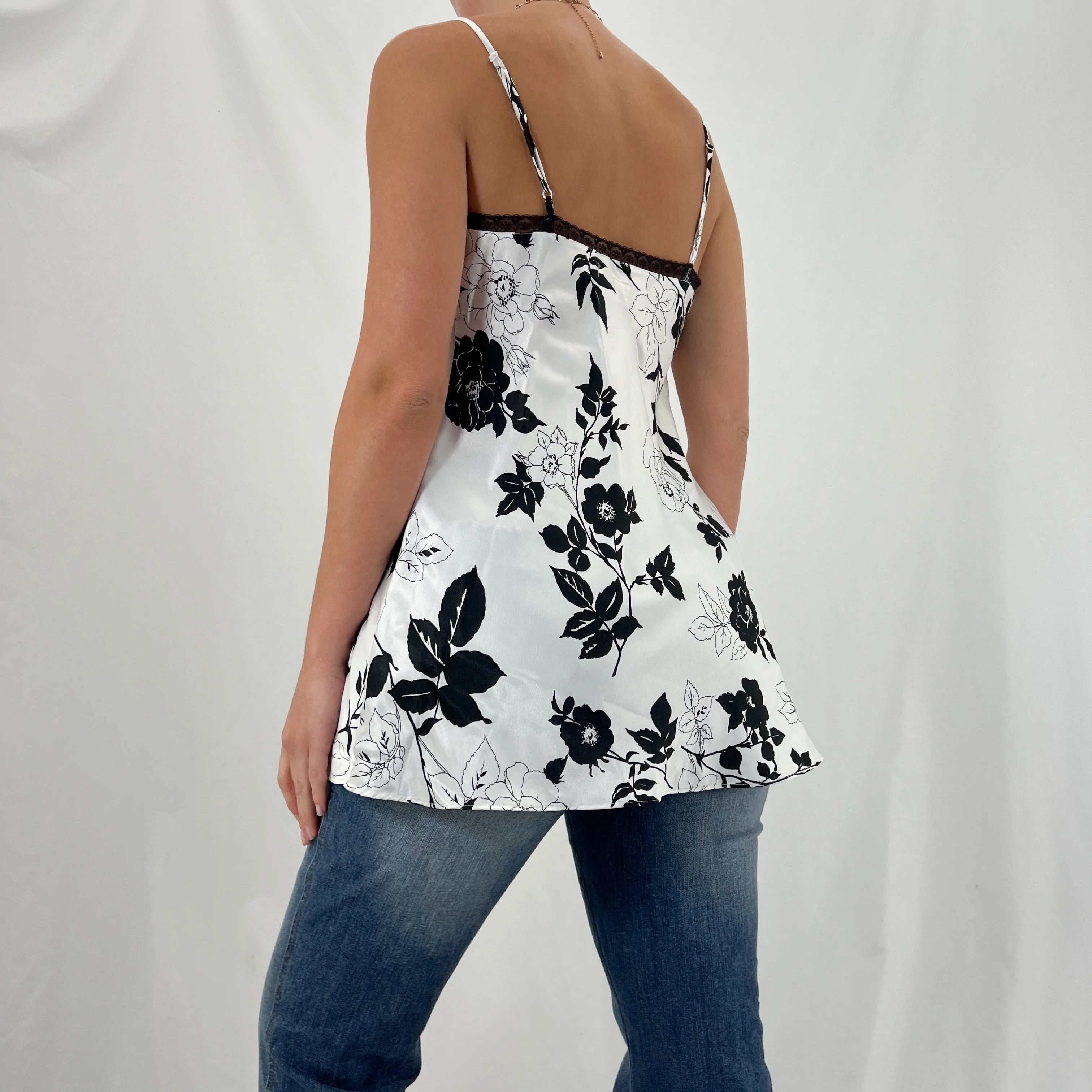 Victoria's Secret 2pcs Black + White Floral Print Satin Tie Front Top, XS +