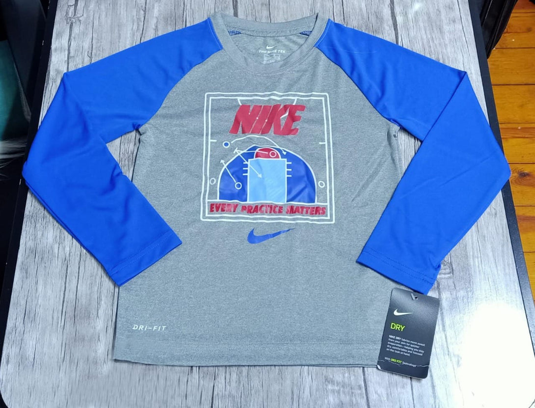 Nike T-shirt For Kids, 7T - Hatolna Shop